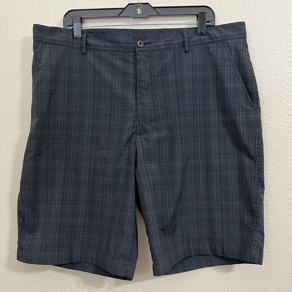 Bolle Tech Golf Mens Shorts Size 40 Active Plaid Black Gray